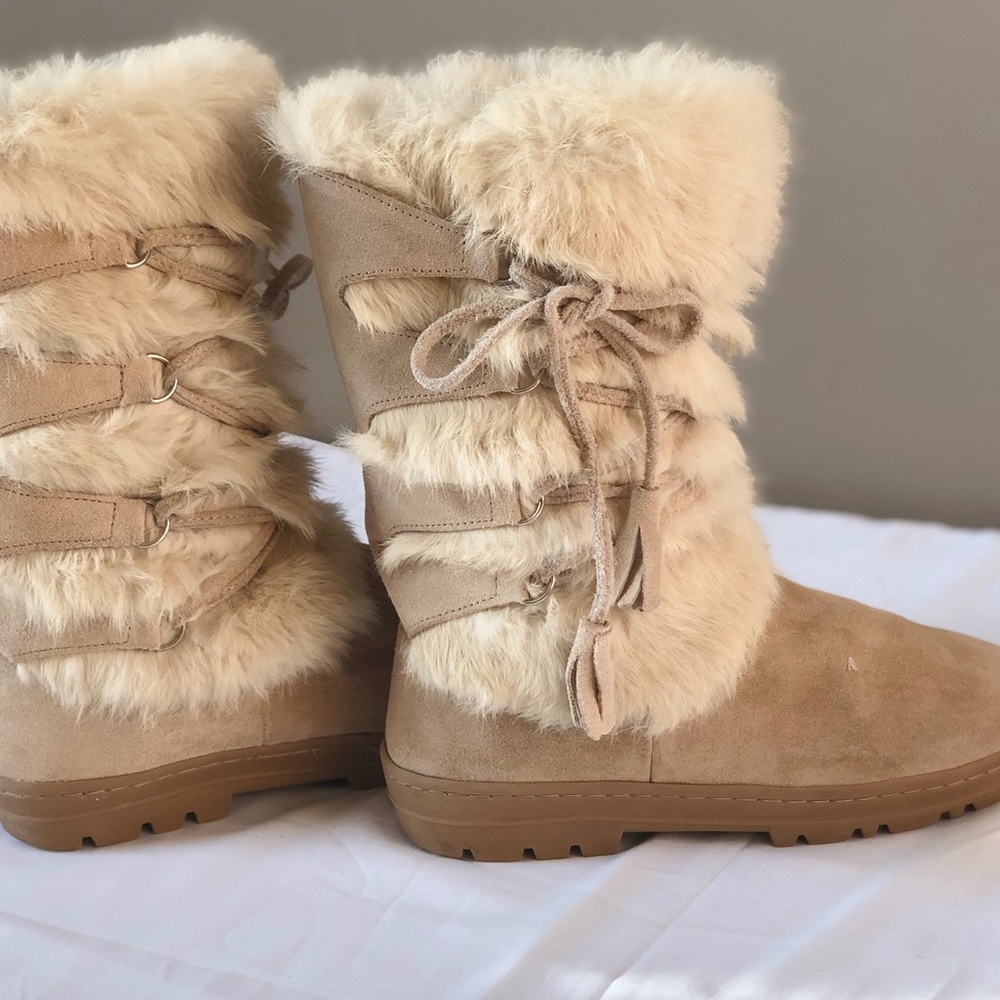 CLARKS Super Cute Winter Fur Boots